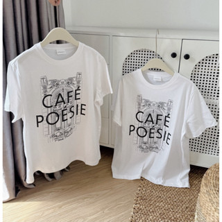 Áo thun cotton nữ form rộng màu trắng in hoa tiết chữ CAFE