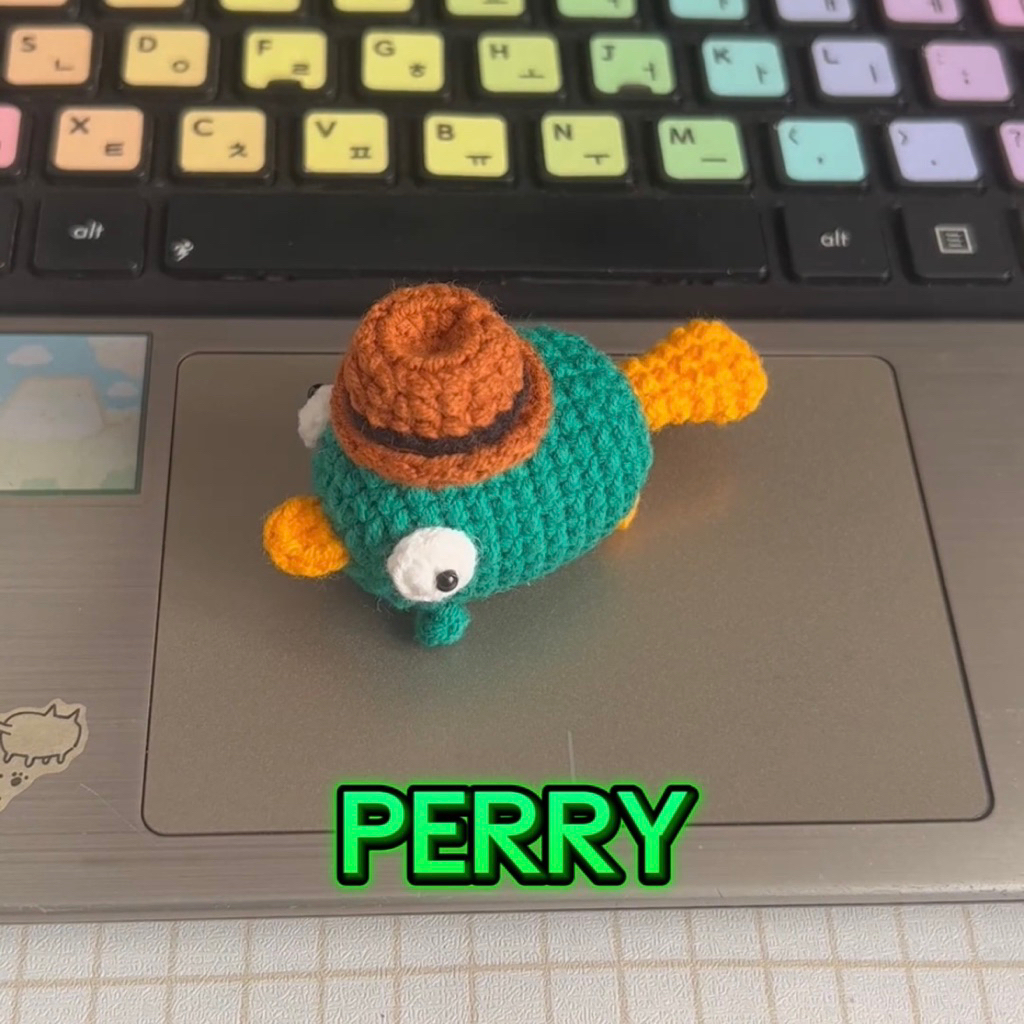 (baby.yarn) Móc khóa thú mỏ vịt nhỏ Perry the platypus bằng len móc Kẹo Crochet
