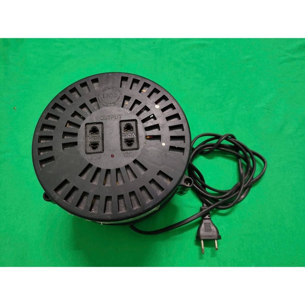 Biến áp tự ngẫu 2000VA LiOA 220VAC -> 100VAC - 120VAC