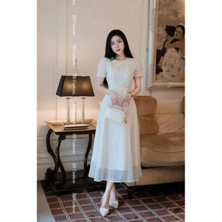   Hàng sẵn Đầm trắng dáng dài tay ngắn phối hoa nổi thanh lịch nàng thơ 