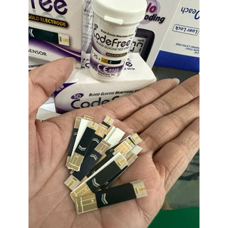 ❤️[HỎNG ĐỔI MÁY MỚI] Máy đo đường huyết SD CODEFREE Sd Code Free tặng kèm test 25 que Máy đo thử tiểu đường SD CODEFREE