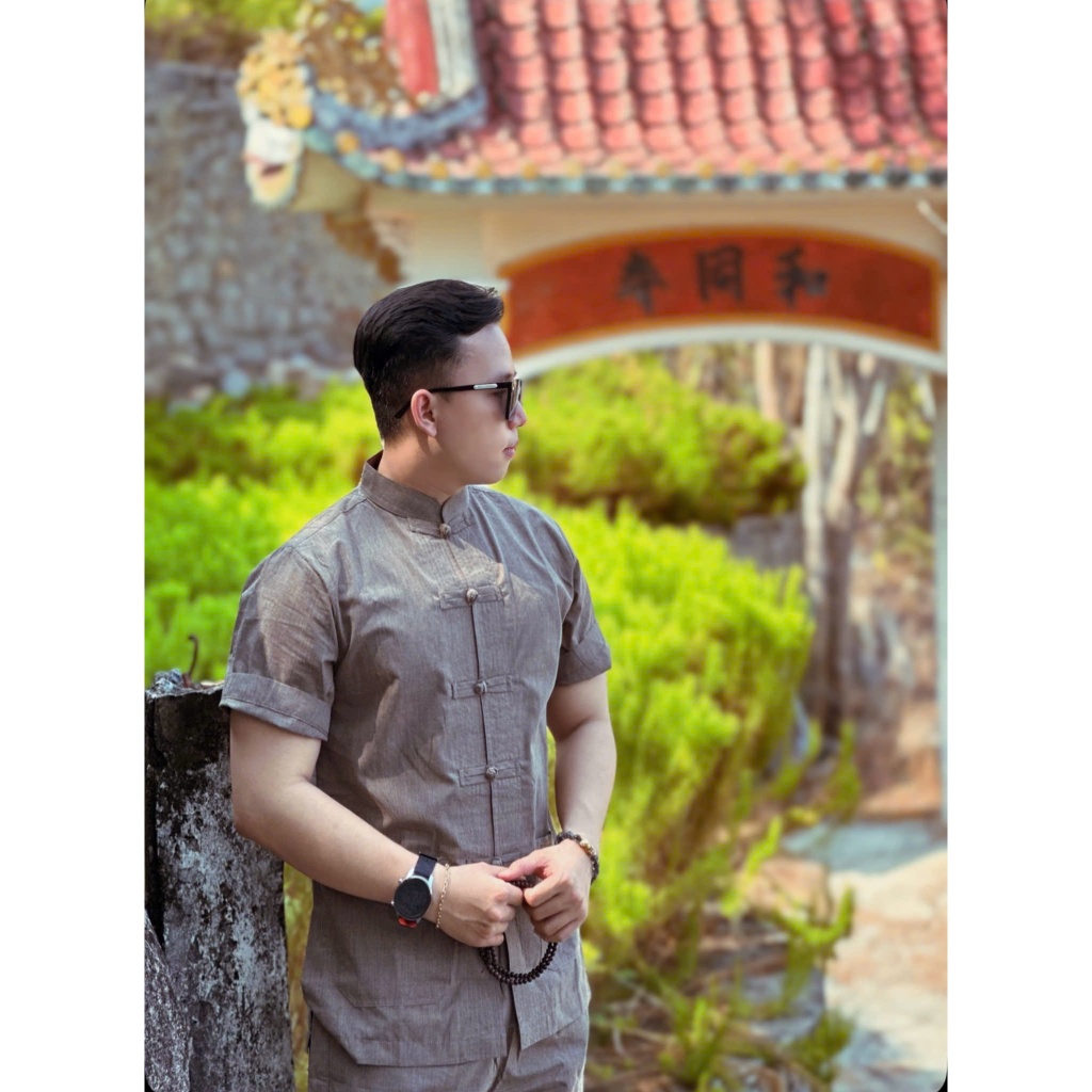ĐỒ LAM ĐI CHÙA  Lãnh Tựu Cổ Tàu thêu túi tay ngắn dành cho nam