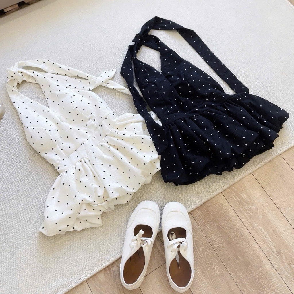 (Sẵn đệm mút) Áo cổ yếm buộc nơ hoạ tiết chấm bi dáng bí phồng hở lưng chun sau DOTTIE TOP | BigBuy360 - bigbuy360.vn