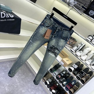 Quần jean nam B BR xanh mài wash bạc vẩy sơn đùi gối trước đùi in logo BBR hình ngựa đen