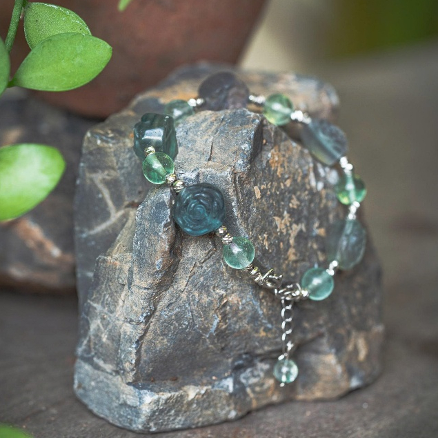 Chuỗi lắc hoa hồng flourite