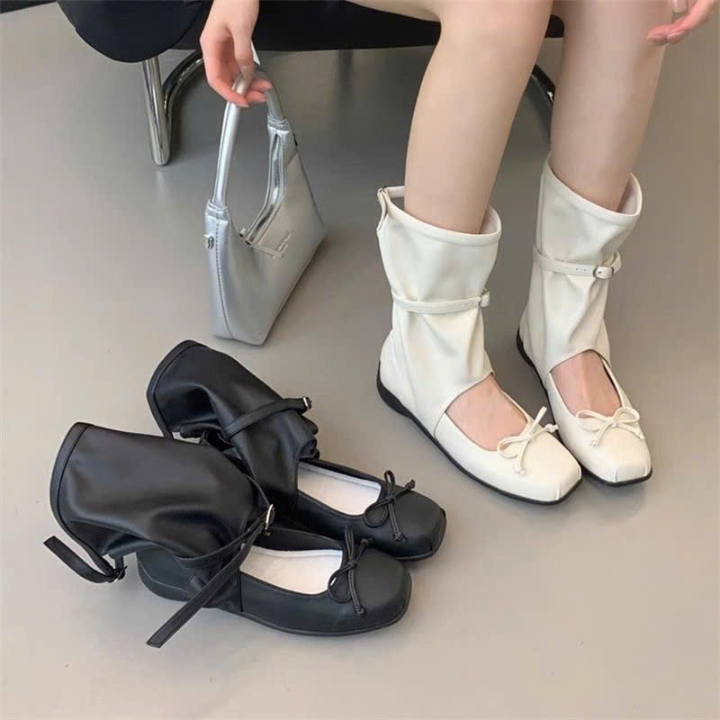 (Sẵn size trắng, đen 35,39) Giày Bốt Phong Cách Ba Lê Thời Trang Hàn Quốc Mùa Hè 2025 (Lùi 1 sz)