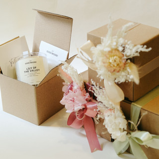 Set nến thơm Blossom - Good Moods, set nến thơm quà tặng ý nghĩa, kèm thiệp và túi đi kèm - Size S 4,25oz