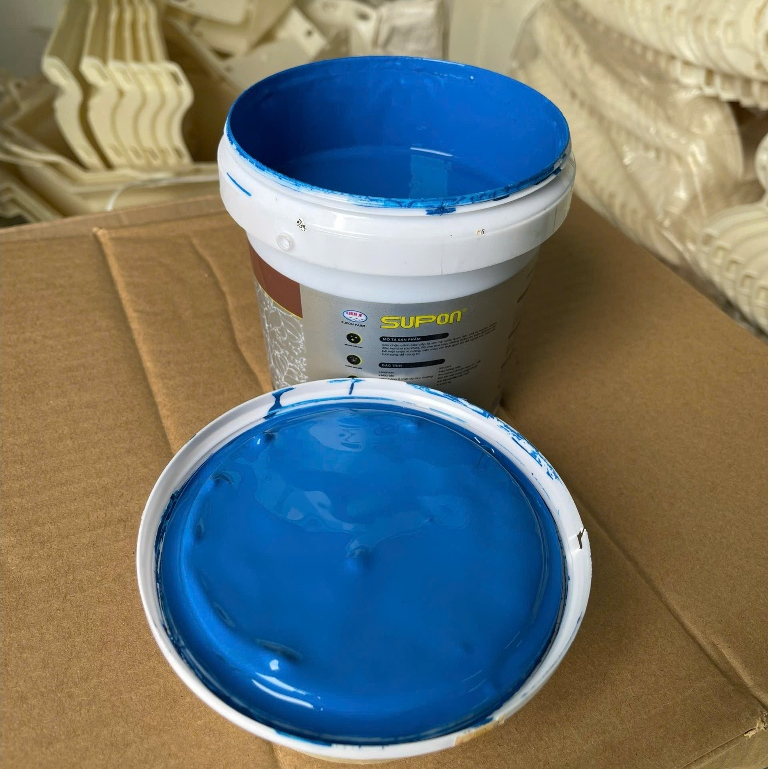 [Lon 4Kg] Sơn Supon màu Xanh Lam 0018 chuyên dụng cho chậu cảnh (chậu kiểng),hàng rào,lăng mộ bê tôn