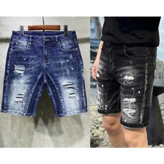 Quần short jean boy phố mài xước phong cách ,vẩy sơn tạo kiểu trẻ trung . Chất vải jean co dãn thoáng mát bốn chiều