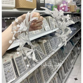 Bờm hoa cài tóc cô dâu xinh ki.m tuyế.n HC1034