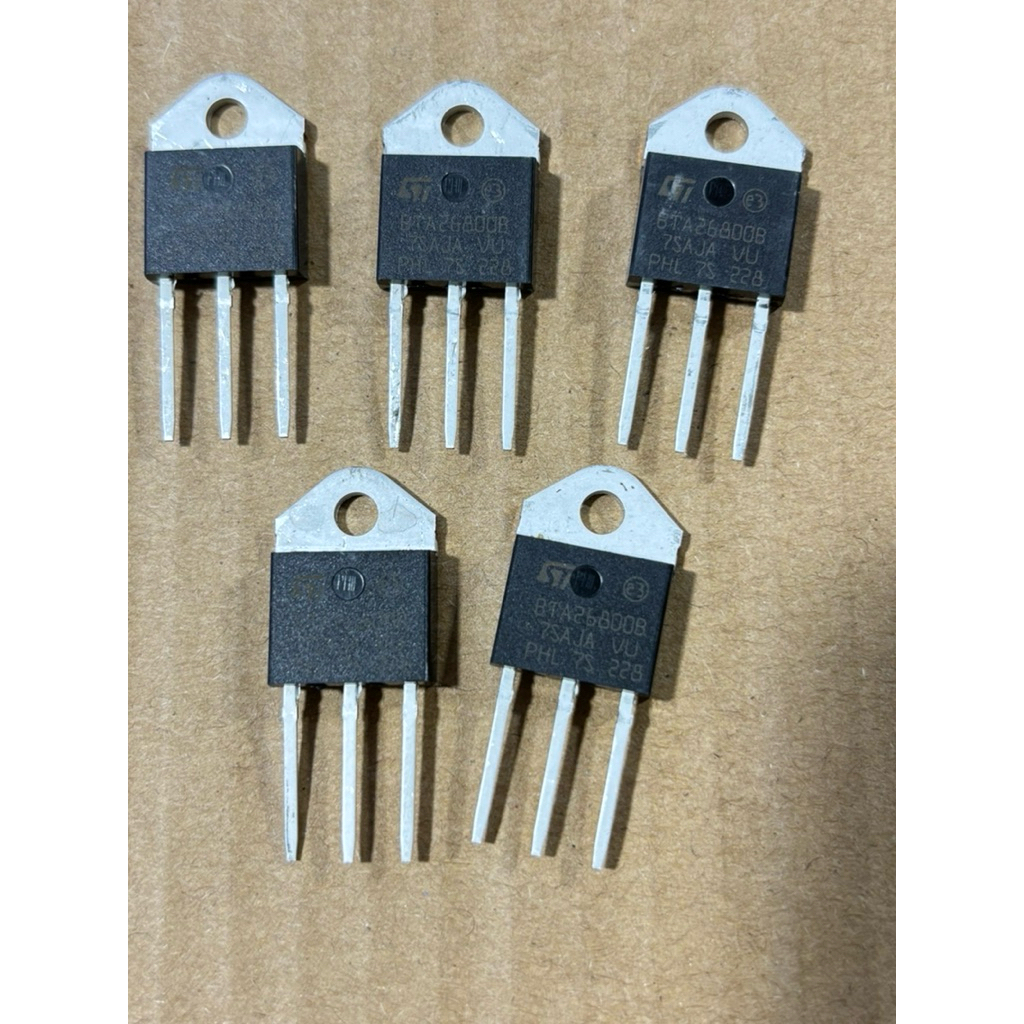 Triac BTA24 24A 800V 3 chân cắm