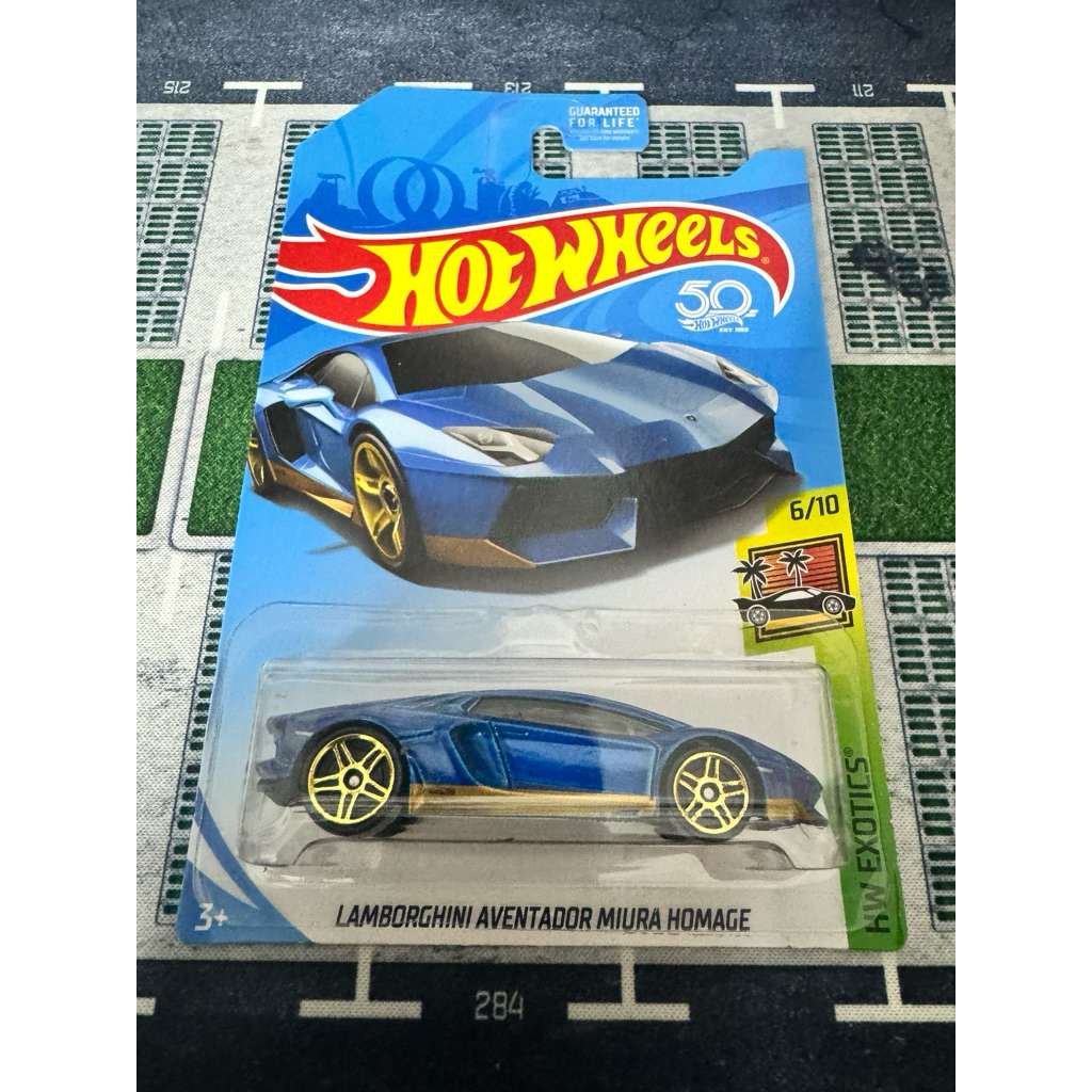 Xe mô hình Hot Wheels độc quyền Kmart Lamborghini Aventador Miura Homage