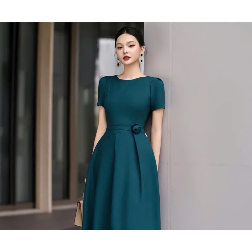 Váy thiết kế dáng A đính hoa eo che khuyết điểm bụng b46