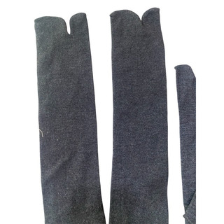 Vớ ngắn xám đậm( hai đôi)