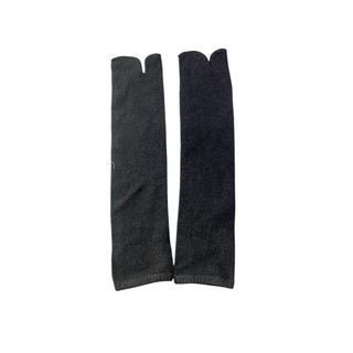 Vớ ngắn xám đậm( hai đôi)