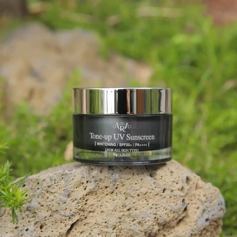Jeeara Tone-up UV Sunscreen Kem chăm sóc da mặt chống nắng SPF50+/PA++++ nâng tone da trắng sáng đều