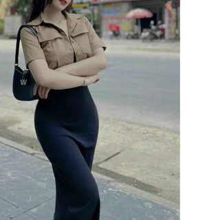 *Đầm BoDy thời trang nữ mặc đi chơi kèm áo khoác kaki cổ sơmi tay ngắn có túi Đầm chất liệu thun gân ôm bó sát dài