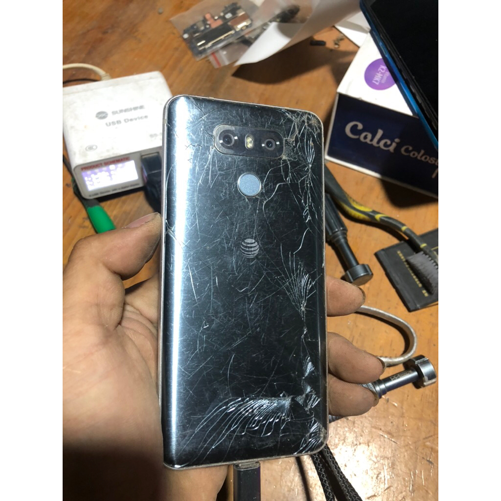 xác điện thoại LG G6 còn màn.