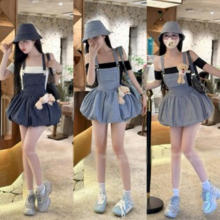 Set Yếm thời trang nữ mẫu mã mới nhất đúng form áo chất Thun gân mềm mịn trễ vai tay ngắn kèm gấu váy Lennin sọc mini