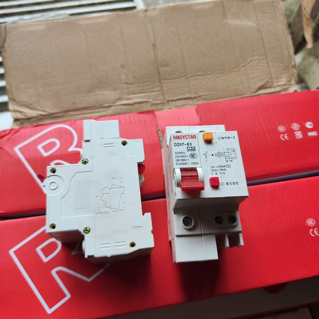 CB chống giật 1 pha 32A 1L+1N bảo vệ an toàn