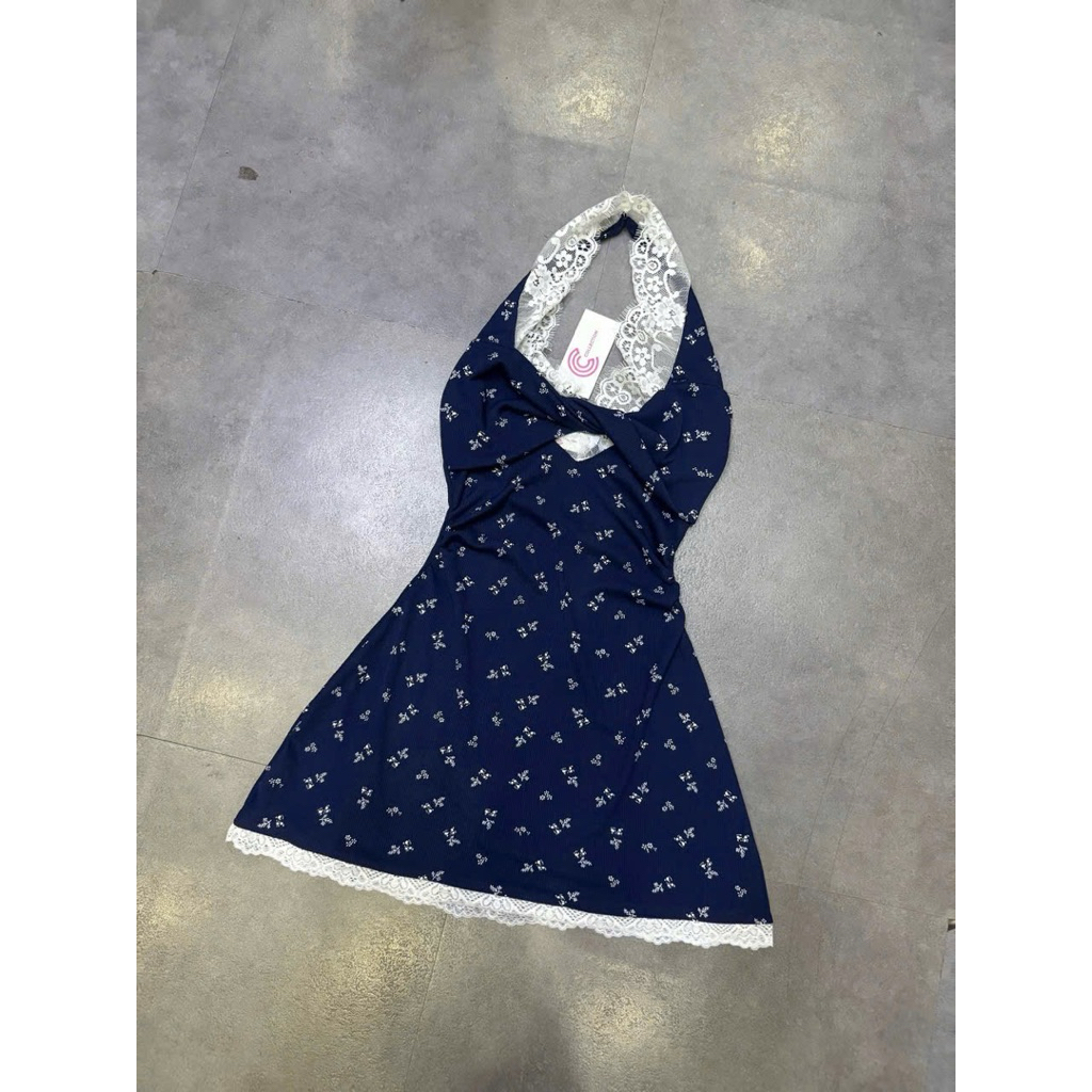 Váy Body Cổ Yếm Xoắn Viền Ren Xanh Navy Hoạ Tiết Hoa Nhí Dáng Ngắn-Dài Hot Kieupham.shop | BigBuy360 - bigbuy360.vn