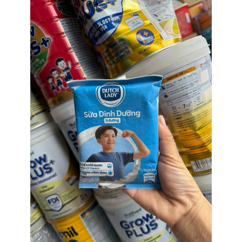 HSD: 6/2026 Thung 24  gói sữa tiệt trùng ít đường Dutch Lady canxi &protein 180ml