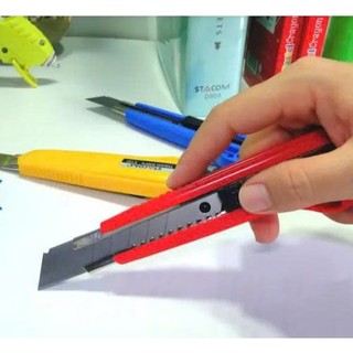 Dao rọc giấy lớn Stacom E102 dùng lưỡi 18mm