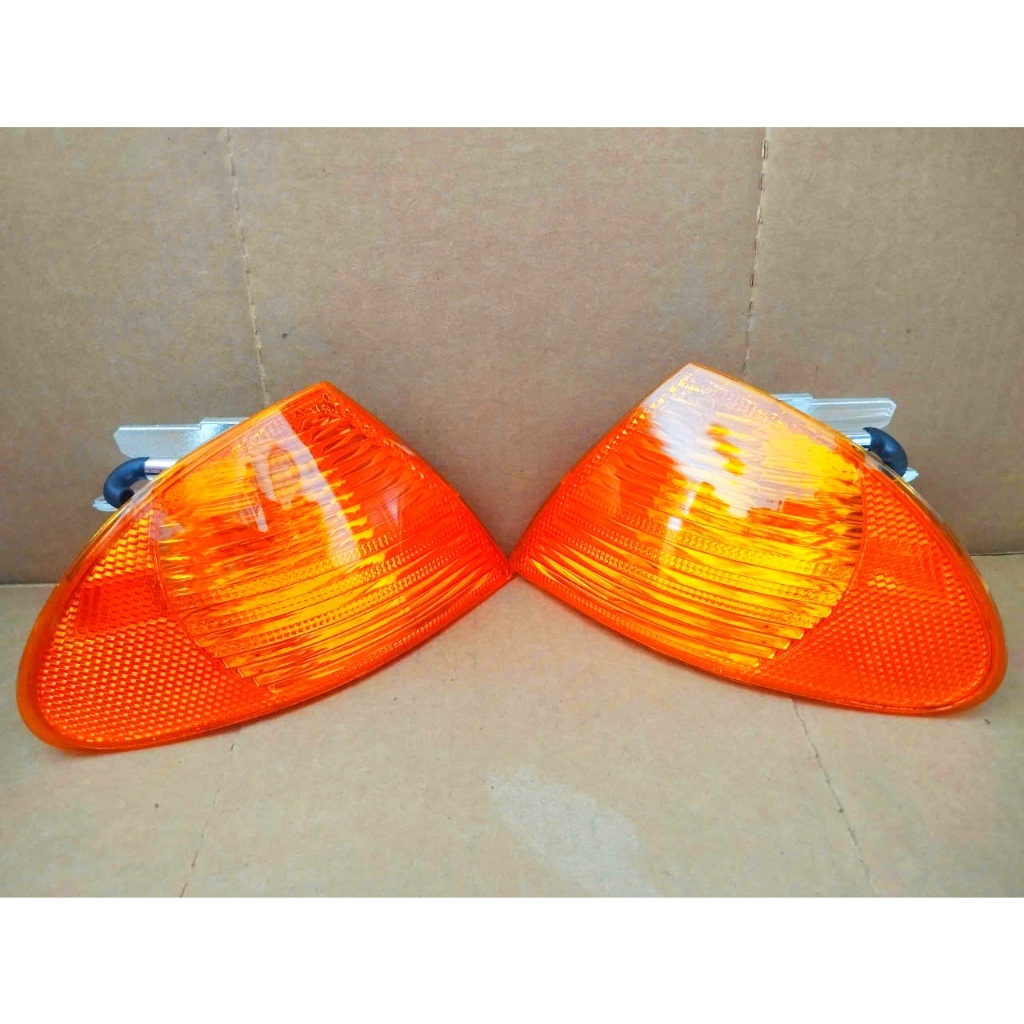 Bộ Đèn Xi Nhan BMW E46 318i 320i 325i (2002-2006)