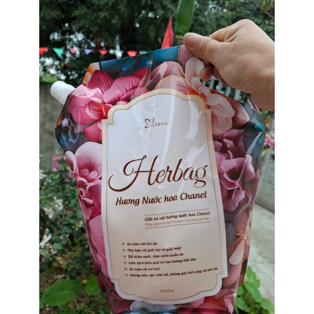 Nước giặt Herbag hương nước hoa Chanel túi 3000ml