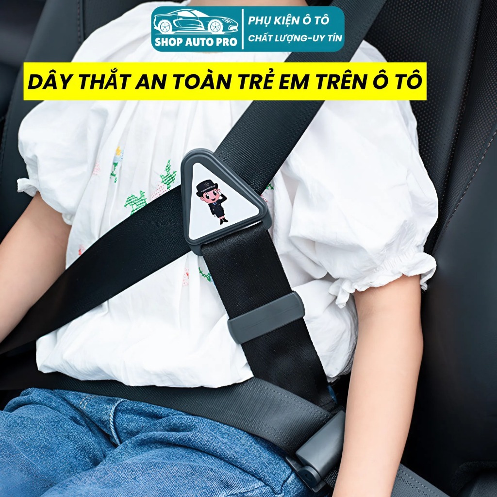 Dây Đai An Toàn Trên Ô Tô Cho Trẻ Em