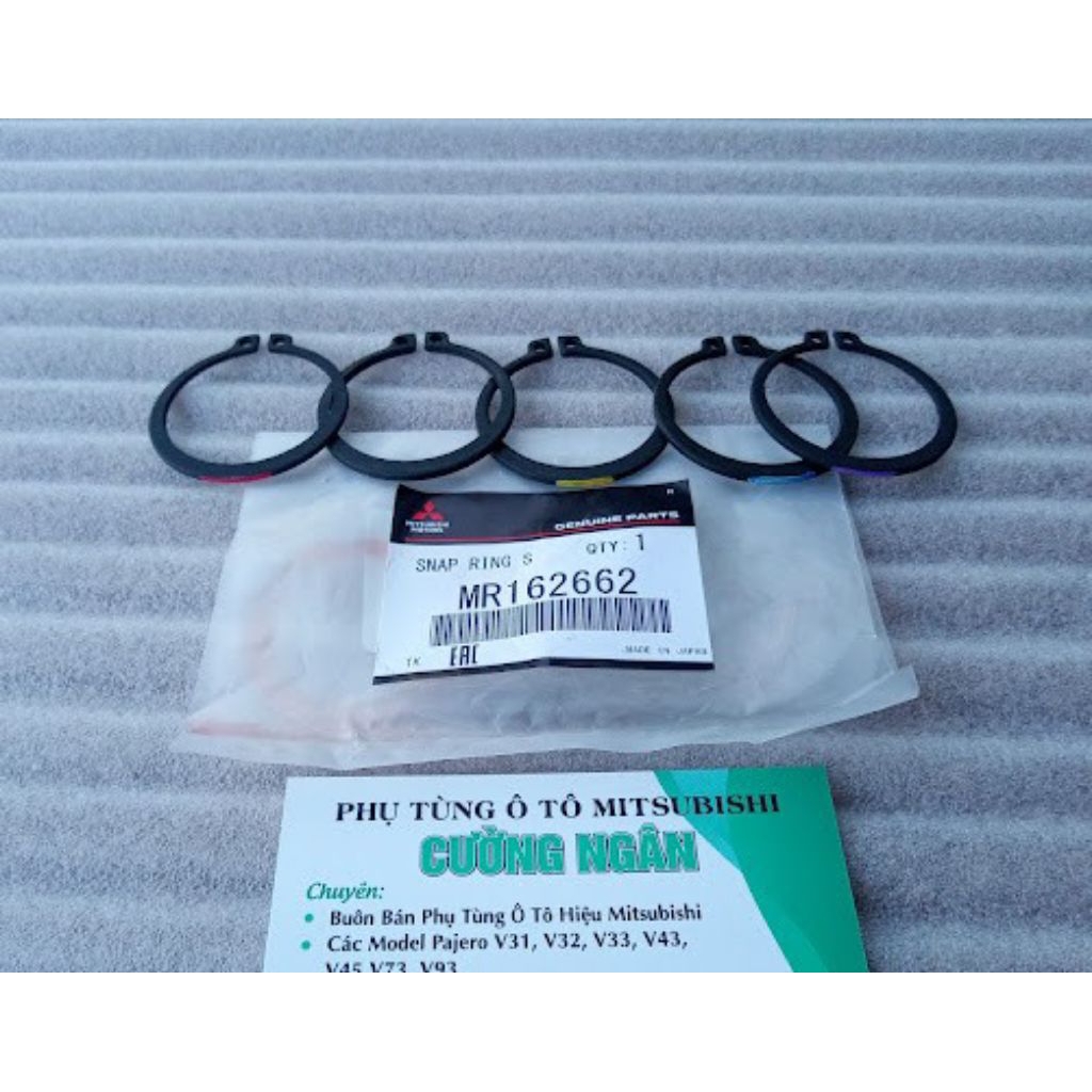 Phe gài (Snap ring set rear axle shaft) Pajero L047 V31 V32 V33 V43 V45 V46 MR162662