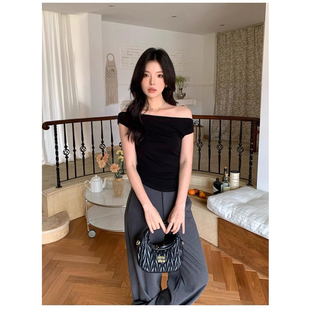 Áo Trễ Vai Ôm Nhẹ – Đơn Giãn Mà Cực Cuốn | BigBuy360 - bigbuy360.vn