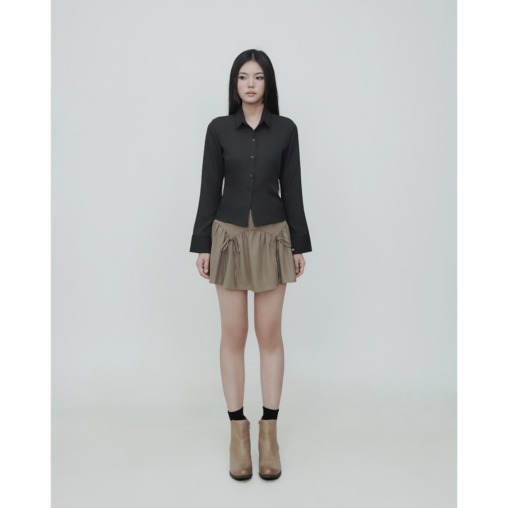 DALLA Áo sơ mi phom ôm basic tay dài (SM05) Camie Shirt | BigBuy360 - bigbuy360.vn