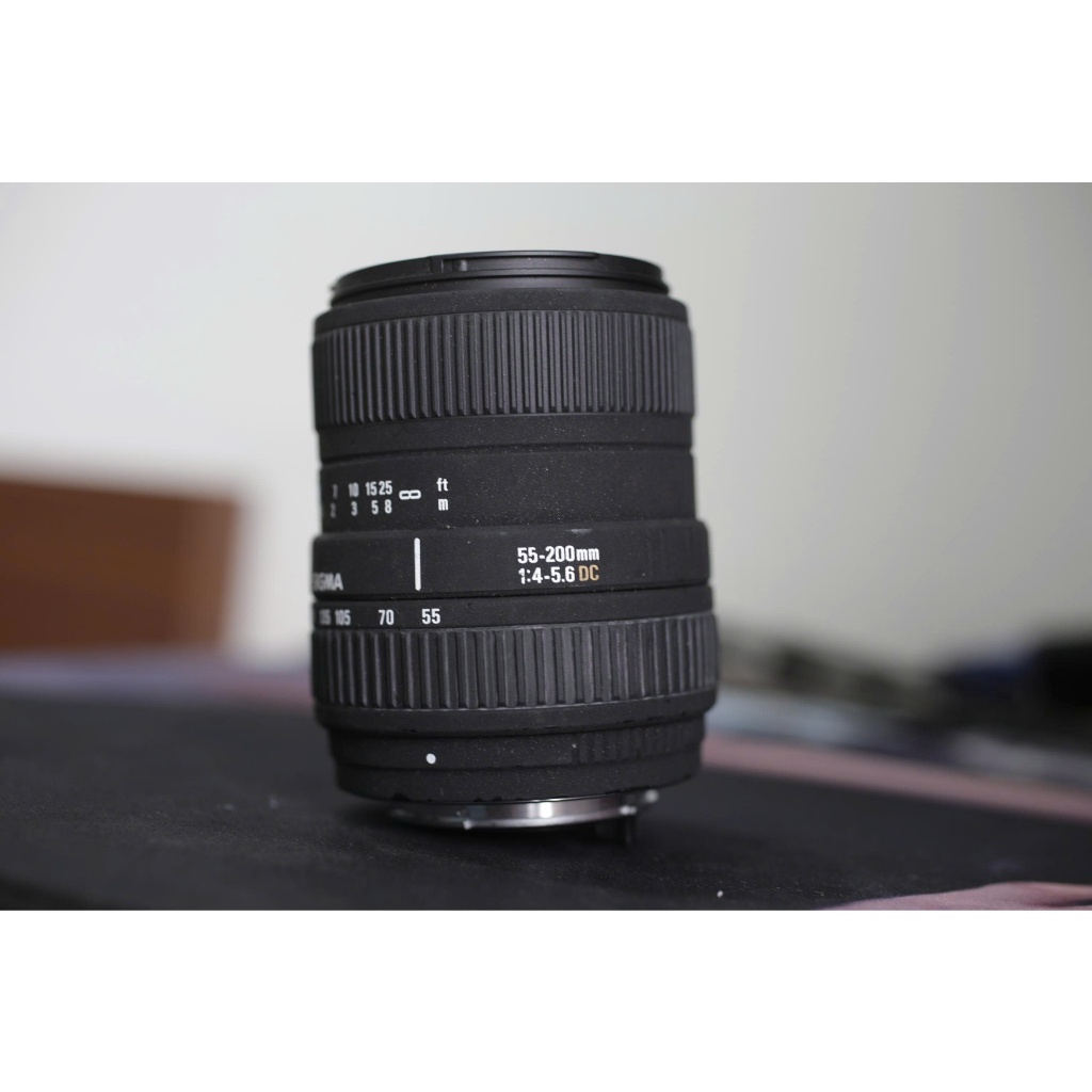 Lens sigma pentak k 55-200mm - lens dành cho máy pentak (Kính đẹp)
