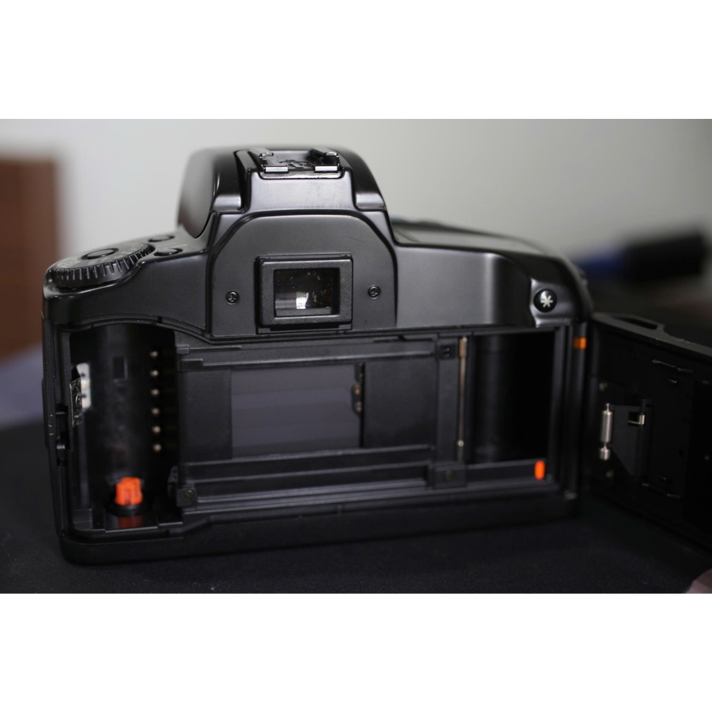 Máy ảnh phim canon 100qd (Ngoại đẹp, chưa kèm lens)  (Hoạt động tốt - vui lòng tự tìm hiểu trước) - Lens máy ảnh