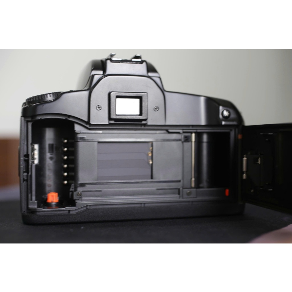 Máy ảnh phim canon 100qd (Ngoại đẹp, chưa kèm lens)  (Hoạt động tốt - vui lòng tự tìm hiểu trước) - Lens máy ảnh