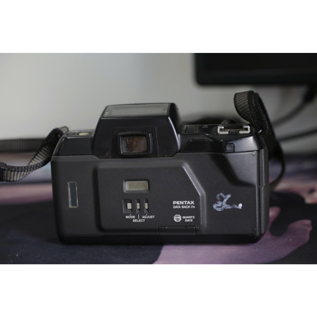 chiếc máy ảnh phim Pentax (bán lẻ body hoặc cả bộ)  (Hoạt động tốt - vui lòng tự tìm hiểu trước) - Máy ảnh
