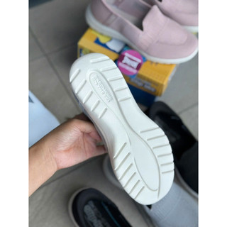 slip on  skechers