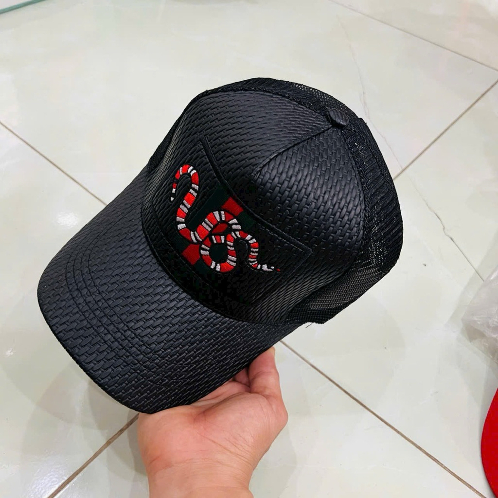 Nón kết, mũ lưỡi trai thêu hoạ tiết