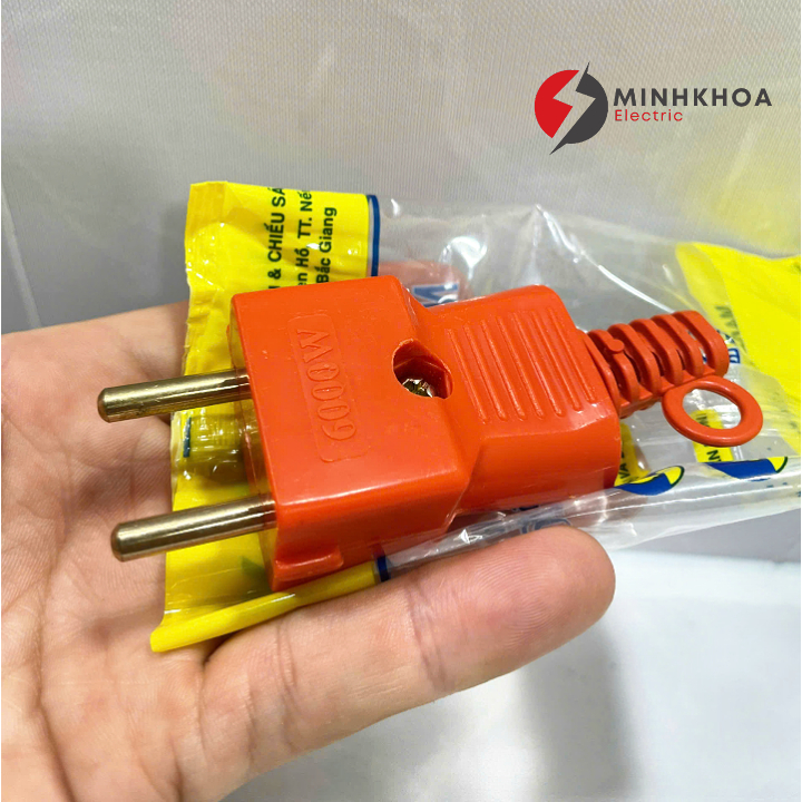 Phích Cắm Điện Chịu Tải Công Nghiệp Vinamax Lõi Sứ 6000W Chống Cháy Cho Bếp Từ, Máy Hàn