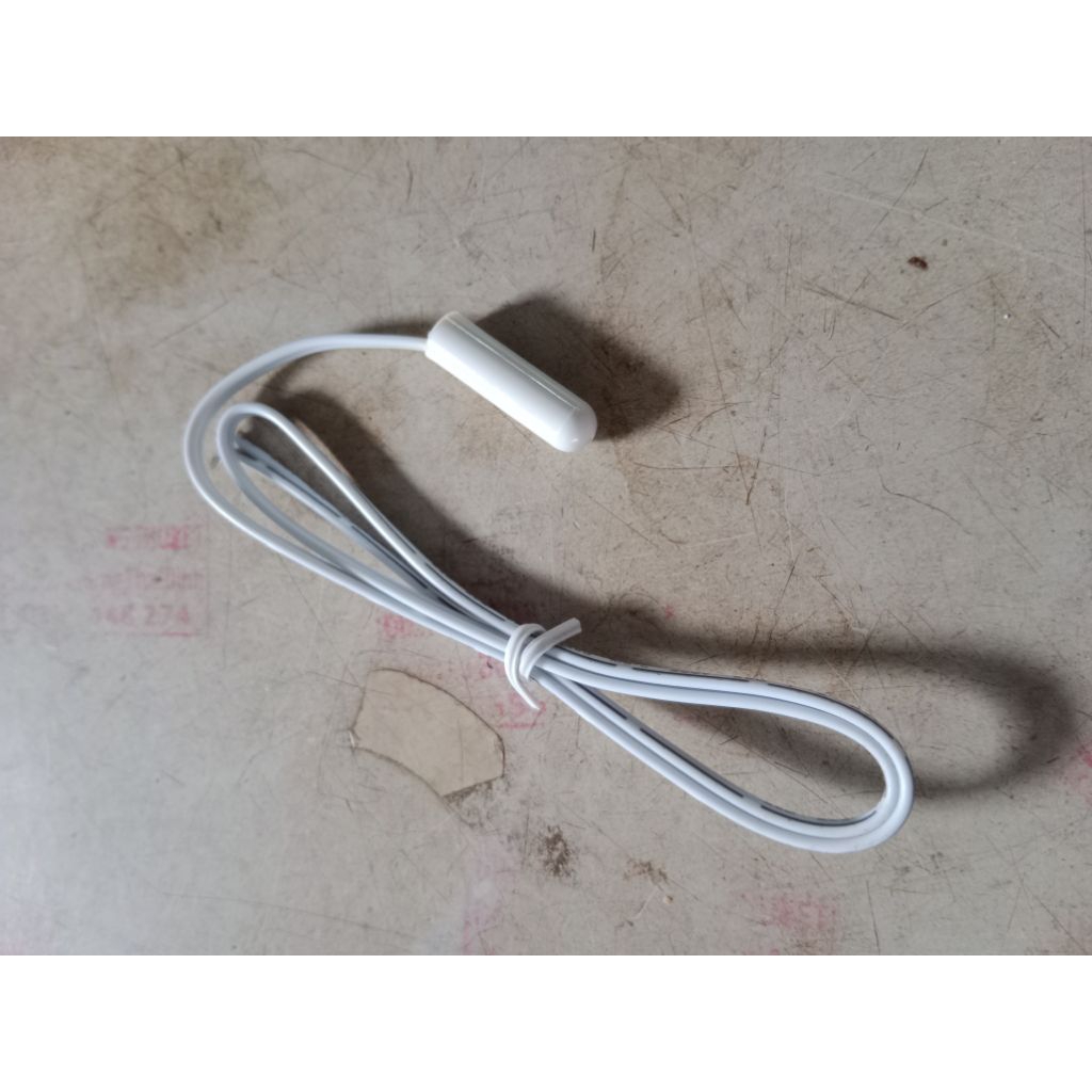 senso ( cảm biến) bao sửa hết lỗi nháy đèn khoá 1 nhịp tắt 1 nhịp sáng ( 1-1) của tủ lạnh Hitachi nh