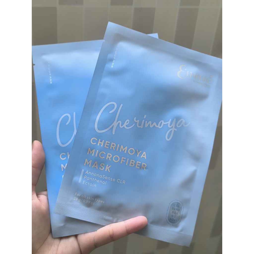 (1 miếng) Emmie by Happy Skin Mặt nạ Microfiber Mãng Cầu làm dịu da 28g - Việt Nam