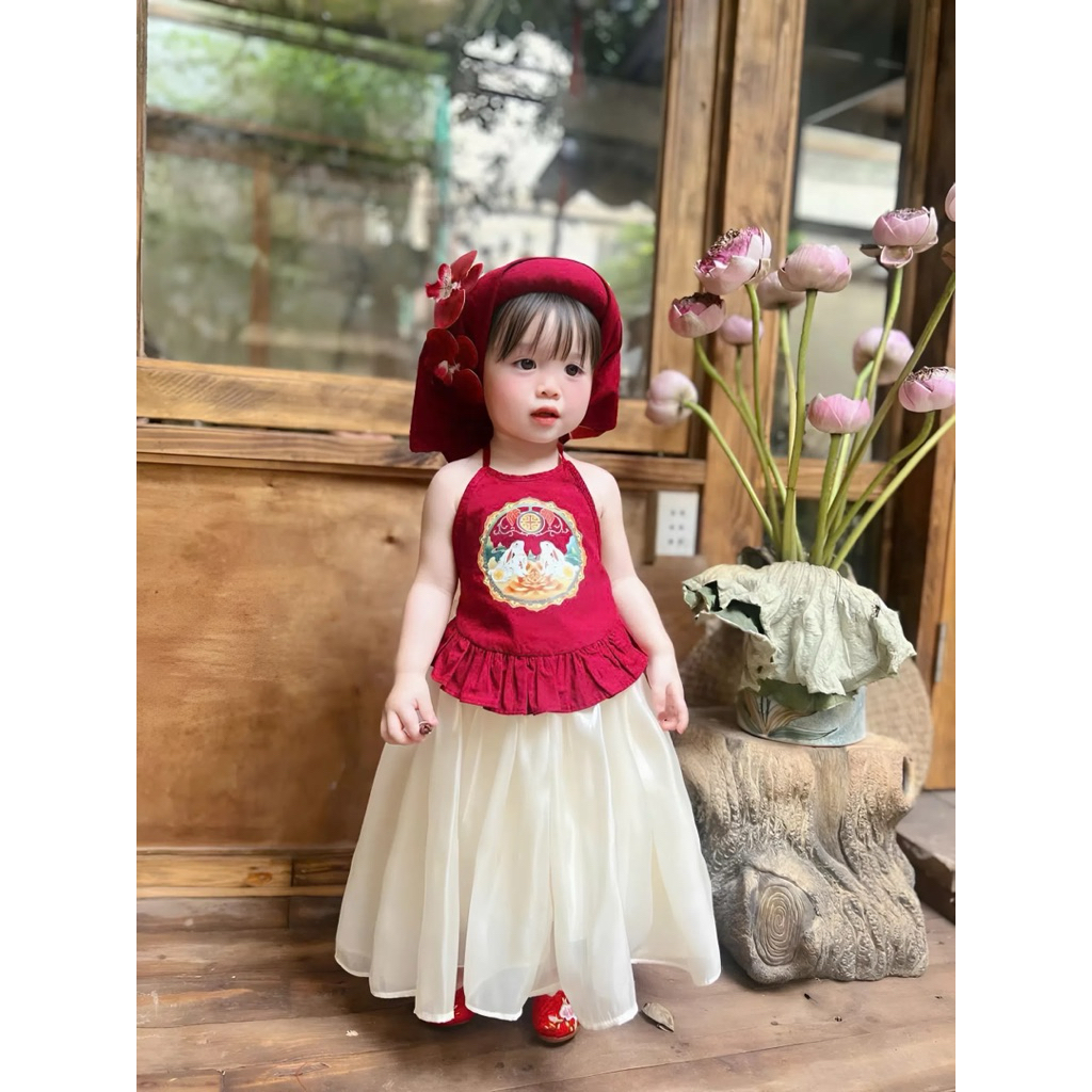 Ong Kis Sét yếm đỏ hoạ tiết in thỏ trắng 5D kèm cv voan tơ Tặng mẫn+Tặng Lan hồ điệp+Tặng khăn X22