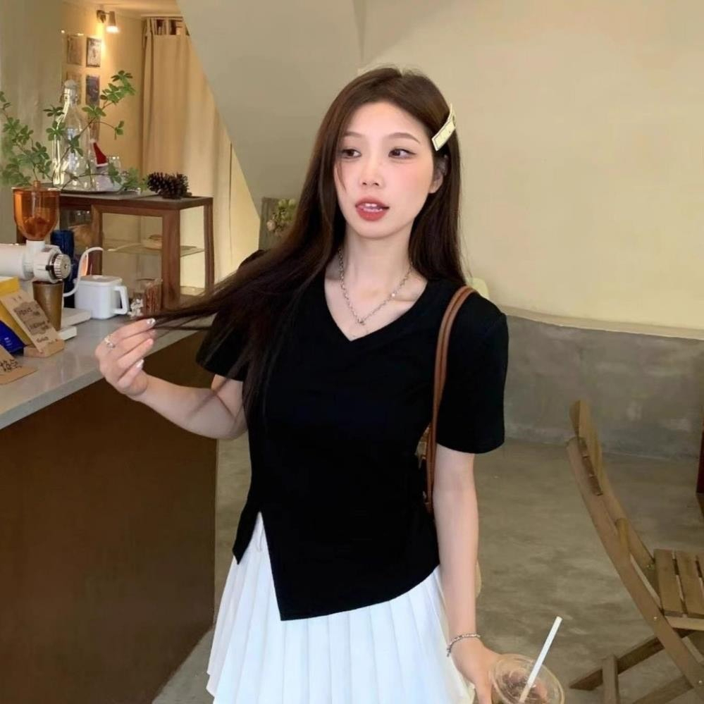 Áo thun nữ xẻ tà sườn - Áo  nữ dáng ôm body tay ngắn chất thun cotton mềm mại trẻ trung phong cách -MA214 MANILA | BigBuy360 - bigbuy360.vn