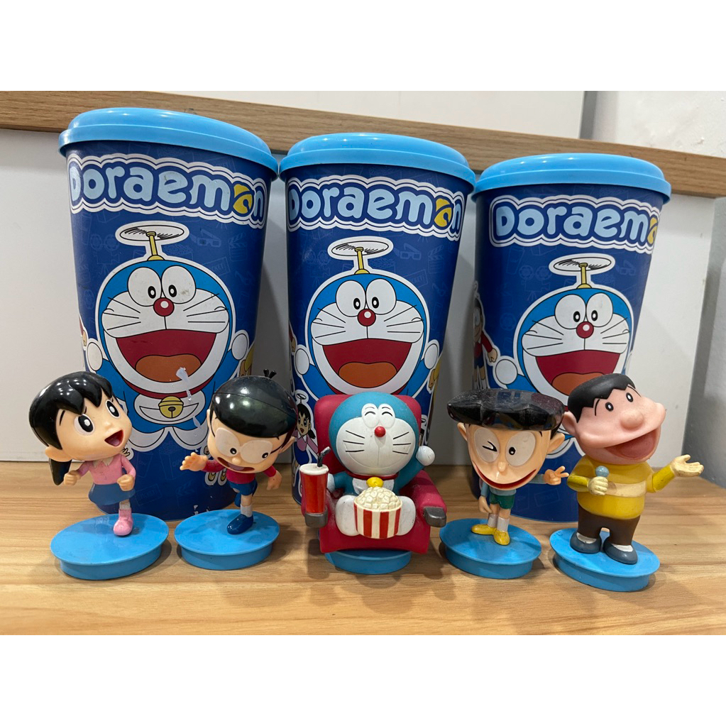 Combo 3 ly và 5 Topper Doraemon movie 2010