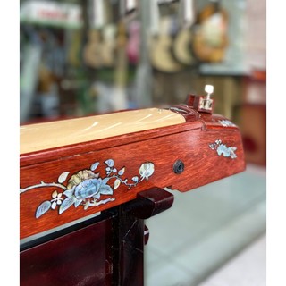 Đàn bầu thẳng gỗ hương đỏ khảm trai tặng dây, que gảy