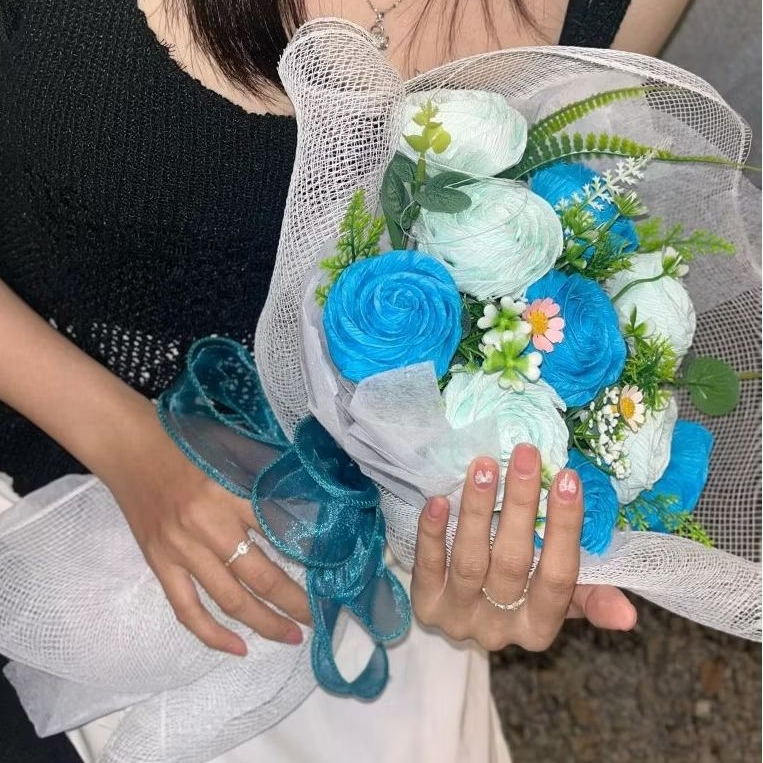 Bó hoa giấy nhún 10 bông, hoa handmade tặng mẹ tặng cô 20/10, 20/11, 8/3