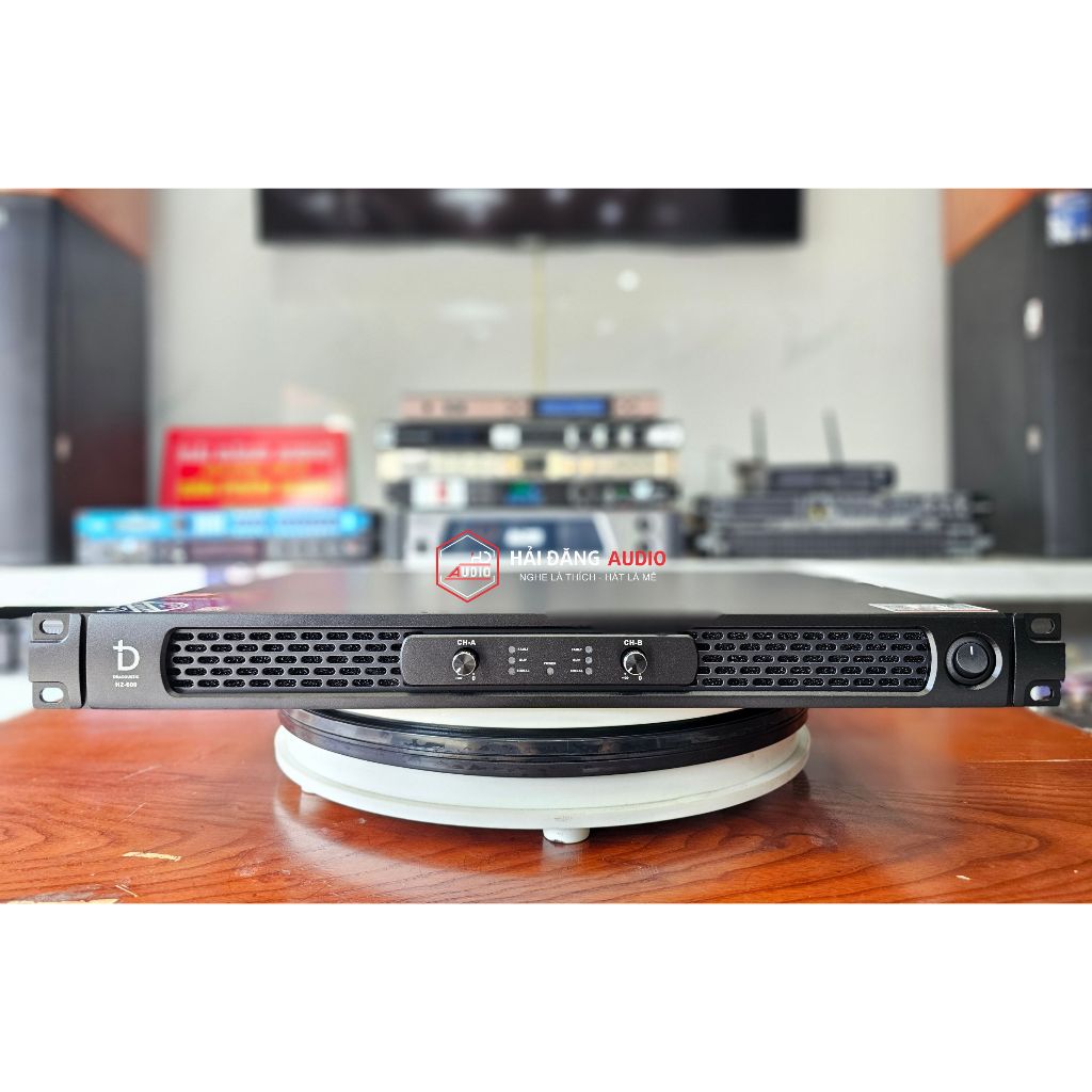 Đẩy 1U DB acoustic H2-600 Class D nguồn xung cao cấp.Tặng dây giắc