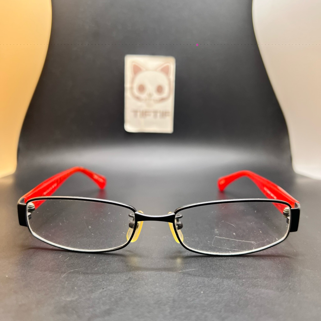 Kính si nhật Oculus từ Pure titanium [Hàng trưng bày]