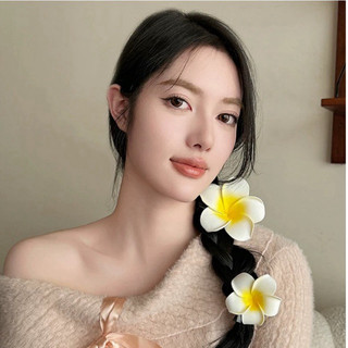 cài hoa sứ đi biển siêu dễ thương